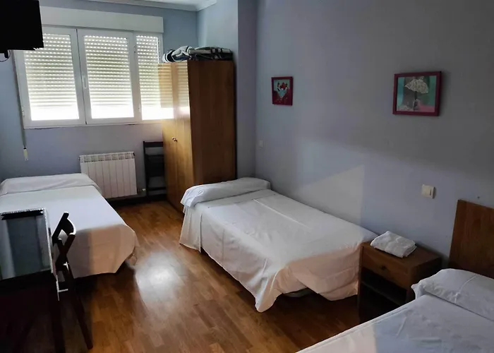 Matillas 게스트하우스 미란다데에브로